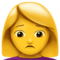 Mulher Franzindo A Sobrancelha