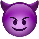Rosto Sorridente Com Chifres