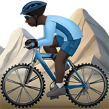 Homem Fazendo Mountain Bike: Tom de Pele Escuro