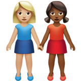 Duas Mulheres De Mãos Dadas: Tom de Pele Médio-Claro, Tom de Pele Médio-Escuro