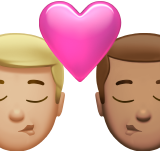 Bacio: Uomo, Uomo, Carnagione Medio-Chiara, Carnagione Media