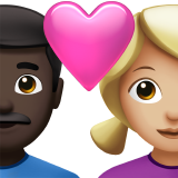 Пара з серцем-чоловік: темний тон шкіри, жінка: середньо-світлий тон шкіри для Apple iOS 18.4