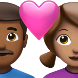 Пара з серцем-чоловік: середньо-темний тон шкіри, жінка: середній тон шкіри для Apple iOS 18.4