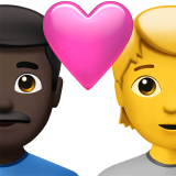 Пара с сердцем: Мужчина, Человек, Темный тон кожи, Без тона кожи для Apple iOS 18.4