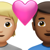 Пара з серцем: людина, чоловік, середньо-світлий тон шкіри, середньо-темний тон шкіри для Apple iOS 18.4