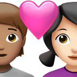 Пара з серцем: людина, жінка, середній тон шкіри, світлий тон шкіри для Apple iOS 18.4