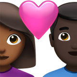 Закохана пара: жінка чоловік темний тон шкіри дуже темний тон шкіри для Apple iOS 18.4