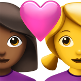 Пара с сердцем - Женщина: Средне-темный тон кожи, Женщина: Без тона кожи для Apple iOS 18.4