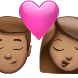 Поцілунок-чоловік: середній тон шкіри, жінка: середній тон шкіри для Apple iOS 18.4