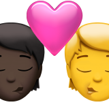 Поцілунок: людина, людина, темний тон шкіри, без тону шкіри для Apple iOS 18.4