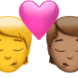 Kiss: Pessoa, Pessoa, Sem Tom de Pele, Tom de Pele Medio para Apple iOS 18.4