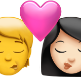 Поцілунок: людина, жінка, без тону шкіри, світлий тон шкіри для Apple iOS 18.4