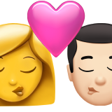 Поцілунок-жінка: без тону шкіри, чоловік: світлий тон шкіри для Apple iOS 18.4