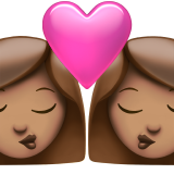 Поцелуй: женщина женщина средний тон кожи для Apple iOS 18.4