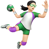 Гандболистка: очень светлый тон кожи для Apple iOS 18.4