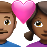 Casal com coração - Homem: Tom de pele médio, Mulher: Tom de pele médio-escuro para Apple iOS 26.4