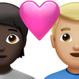 Couple avec cœur : personne, homme, teint foncé, teint moyen-clair pour Apple iOS 26.4