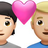 Pasangan Berhati: Orang, Pria, Warna Kulit Cerah, Warna Kulit Sedang-Cerah untuk Apple iOS 26.4