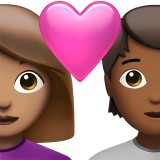 Couple avec cœur : femme, personne, teint moyen, teint moyen-foncé pour Apple iOS 26.4