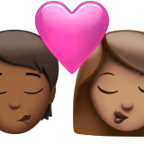 Beijo: Pessoa, Mulher, Tom de pele médio-escuro, Tom de pele médio para Apple iOS 26.4
