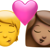 נשיקה: אדם, אישה, ללא גוון עור, גוון עור בינוני עבור Apple iOS 26.4