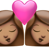 Berciuman: wanita, wanita, warna kulit sedang untuk Apple iOS 26.4