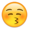 Rosto Beijando Com Olhos Fechados