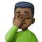 Homme Avec La Paume Sur Le Visage: Peau Foncée