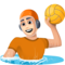 Personne Jouant Au Water-Polo: Peau Claire