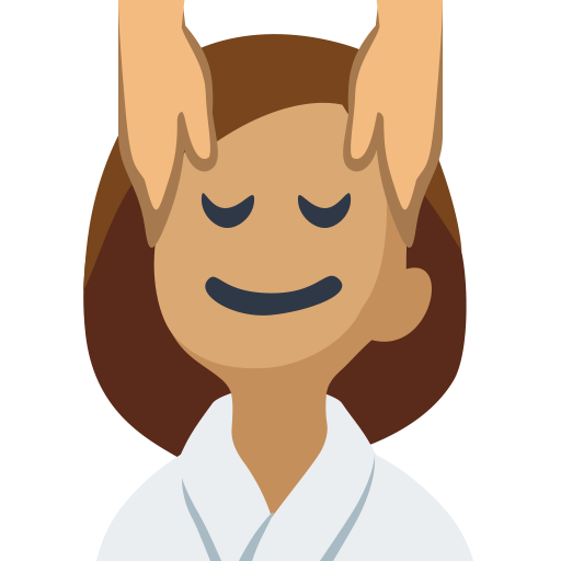 Mulher Recebendo Massagem Facial: Tom de Pele Médio
