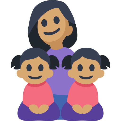 Família - Mulher: Tom de Pele Médio, Menina: Tom de Pele Médio, Menina: Tom de Pele Médio