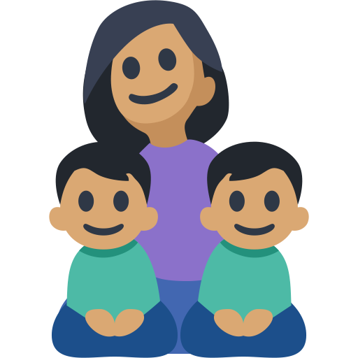 Família - Mulher: Tom de Pele Médio, Menino: Tom de Pele Médio, Menino: Tom de Pele Médio