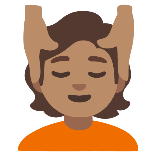 Людині масажують обличчя: середній тон шкіри для Google 17.0