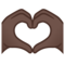 Mani Che Formano Un Cuore: Carnagione Scura