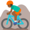 Ciclista Uomo Di Mountain Bike: Carnagione Medio-Scura