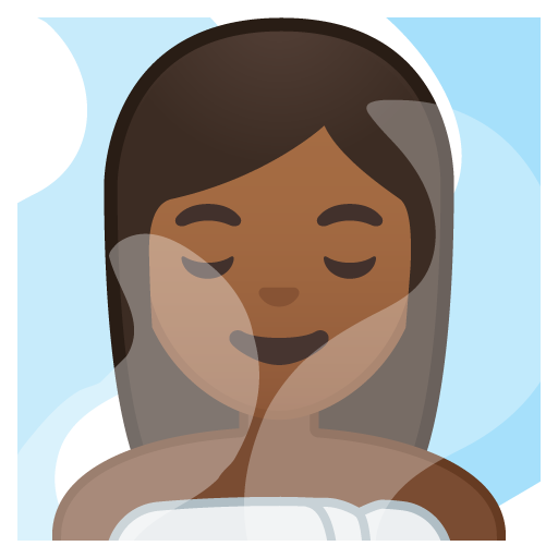 Donna In Sauna: Carnagione Medio-Scura