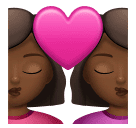 Baiser: Femme, Femme, Peau Moyennement Foncée