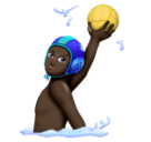 Чоловік грає у водне поло: дуже темний тон шкіри для Huawei HarmonyOS 4.0