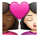 Поцелуй: женщина женщина темный тон кожи очень светлый тон кожи для Huawei HarmonyOS 4.0