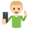 Selfie: Středně Světlý Odstín Pleti