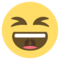 وجه مبتسم بعينين مغلقتين