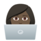 IT-Expertin: Dunkle Hautfarbe