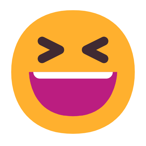 وجه مبتسم بعينين مغلقتين