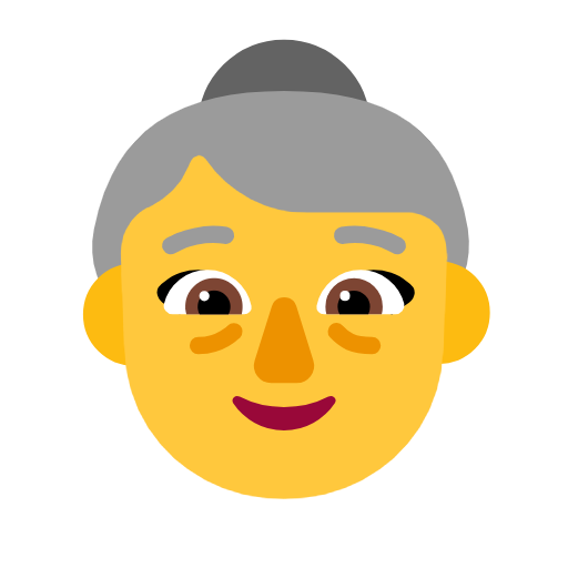 سيدة عجوز