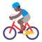 Мужчина на велосипеде: темный тон кожи