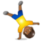 Homme Faisant La Roue: Peau Moyennement Foncée Homme Faisant La Roue: Peau Moyennement Foncée