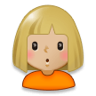Personne Qui Boude: Peau Moyennement Claire Personne Qui Boude: Peau Moyennement Claire