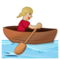 Rameuse Dans Une Barque: Peau Moyennement Claire Rameuse Dans Une Barque: Peau Moyennement Claire