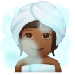 Donna In Sauna: Carnagione Medio-Scura
