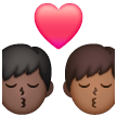 Baiser: Homme, Homme, Peau Foncée, Peau Moyennement Foncée Baiser: Homme, Homme, Peau Foncée, Peau Moyennement Foncée